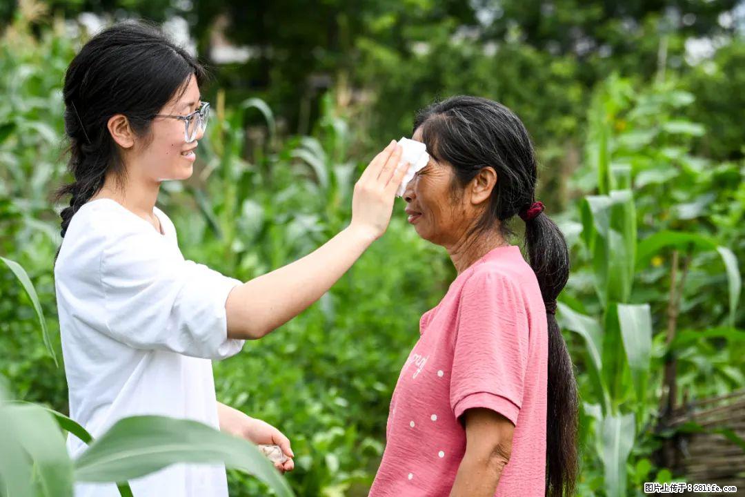 全网追的“扁担女孩”，找了一份暑假工，时薪12元 - 阜新生活资讯 - 阜新28生活网 fx.28life.com